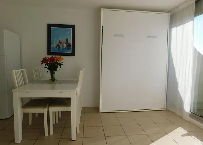 Le 44 Avec Balcon Vue Lägenhet *