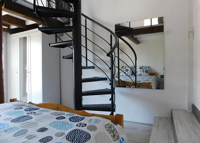 Le 44 Avec Balcon Vue Lägenhet